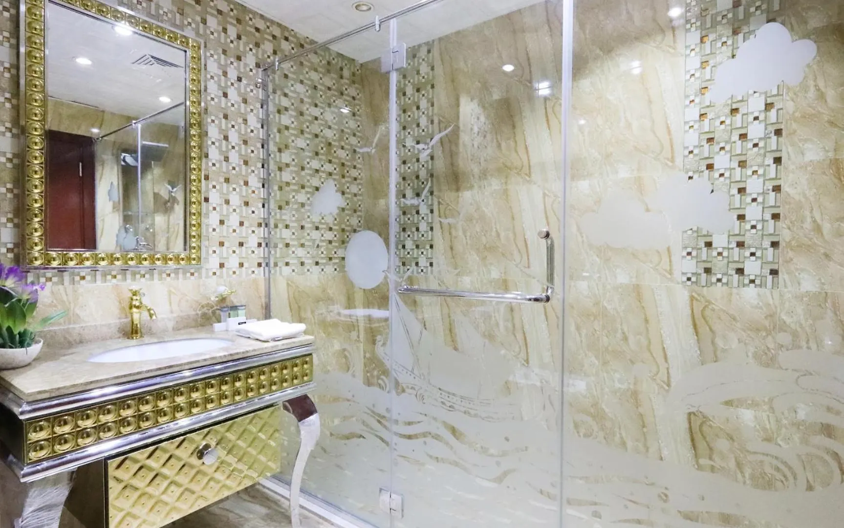 Livbnb - Upgraded 3+ 1 Bedroom Suite Near Beach In Jbr The Walk Dubai 0*,  United Arab Emirates